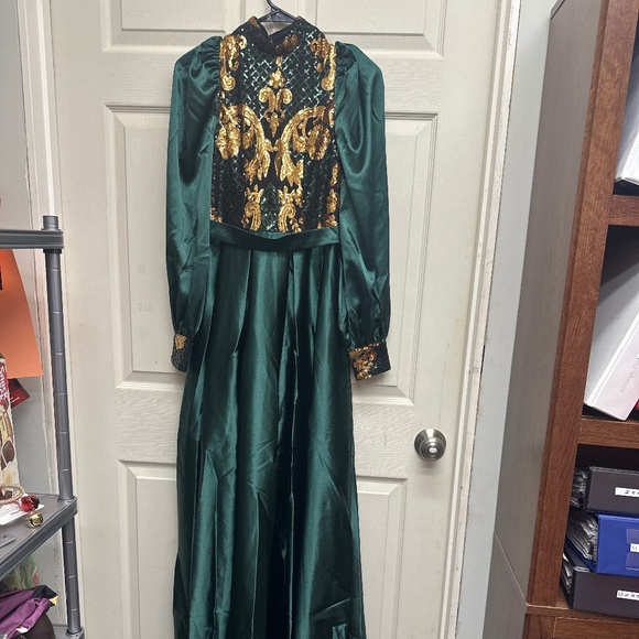 Prom Dress - Picture 3 of 5